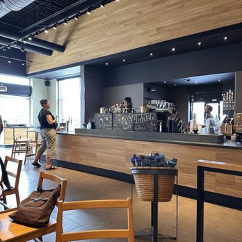 Starbucks - Coffee & Tea Near Me - Stoney Creek, Ontario