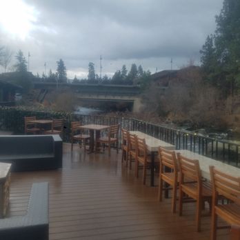Currents at The Riverhouse - You can eat outside - New American Near Me - Bend, Oregon
