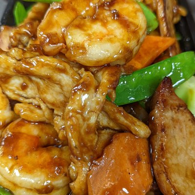 Très Yan & Wu by null