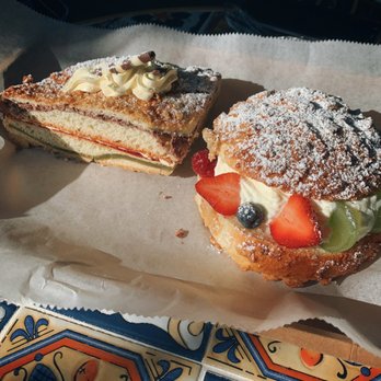 Chateau De Chantilly Cafe - Bakeries Near Me - Chantilly, Virginia