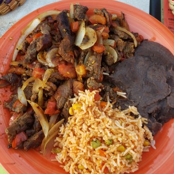 Fiesta Mexicana - STEAK RANCHEROS - Mexican Near Me - Mackenbach, RP