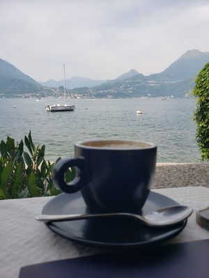 Caffe Varenna by null