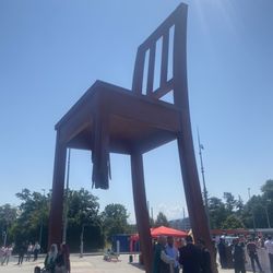 ONU - Organisation des Nations Unies - Broken Chair