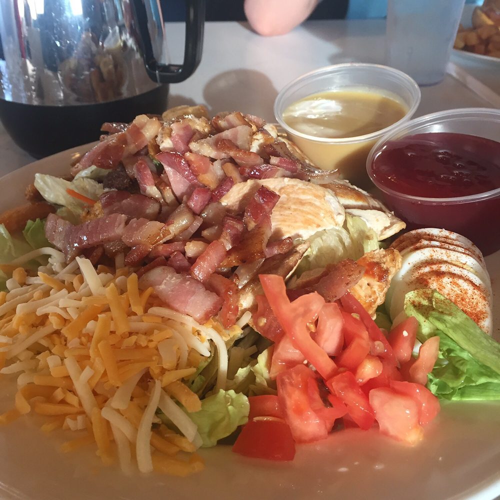 Little Oscar's Restaurant - Bacon, cheese, croutons, dressing...can hardly taste the veggies! Just like I like it!! - American Near Me - Hampton, Minnesota Little Oscar's Restaurant - Bacon, cheese, croutons, dressing...can hardly taste the veggies! Just like I like it!! - American Near Me - Hampton, Minnesota