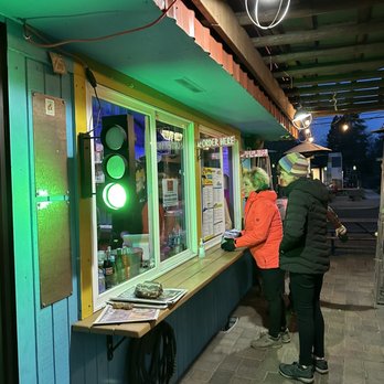 El Sancho Taco Shop - Outside ordering window - Mexican Near Me - Bend, Oregon