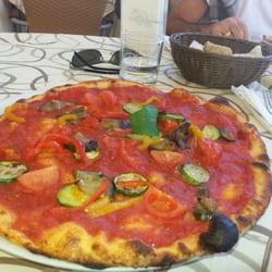 Pizzeria Baroni - Vegetariana rossa!!!