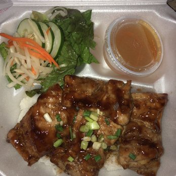 Pho Kapahulu - BBQ Chicken Rice Plate - Vietnamese Near Me - Honolulu, Hawaii