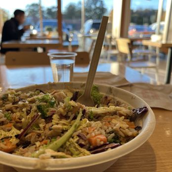 Chopt Creative Salad Co. - Chinese Chicken Bowl - Salad Near Me - Atlanta, Georgia Chopt Creative Salad Co. - Chinese Chicken Bowl - Salad Near Me - Atlanta, Georgia