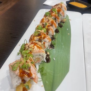 Yoshi Sushi - Warriors Roll - Japanese Near Me - Milpitas, California Yoshi Sushi - Warriors Roll - Japanese Near Me - Milpitas, California