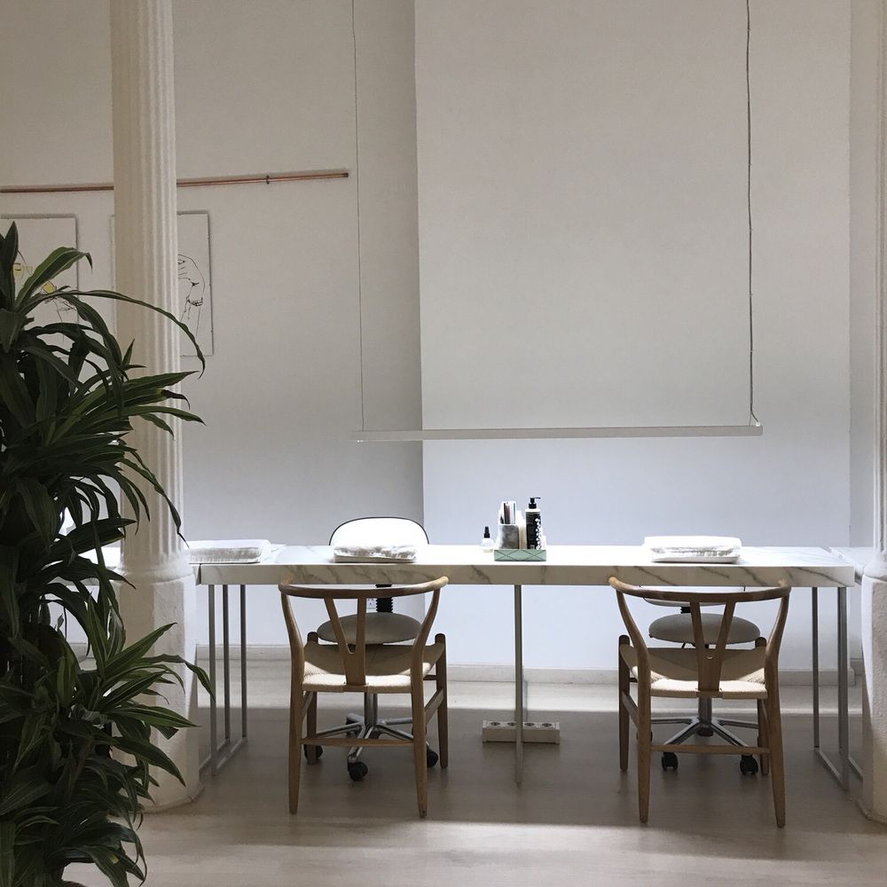 The Beautery - Nail Technicians Near Me - Barcelona, B