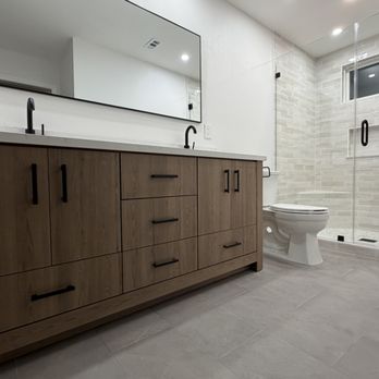 Valley Build Remodeling & Construction - Bathroom Remodeling Thousand Oaks - General Contractors Near Me - Simi Valley, California