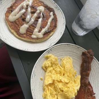 The Pancake Pantry - Bacon & Eggs with Cinnamon Pancake - Venues & Event Spaces Near Me - Nashville, Tennessee The Pancake Pantry - Bacon & Eggs with Cinnamon Pancake - Venues & Event Spaces Near Me - Nashville, Tennessee