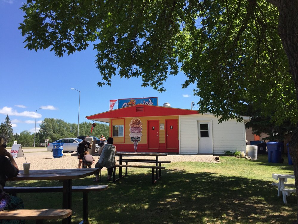 CONNIE’S DRIVE IN Updated October 2024 Highway 16, Russell