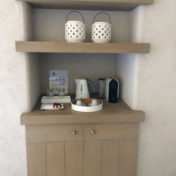 Bodega Vistalba - Coffee, tea center with refrig and silverware below - Wineries Near Me - Luján de Cuyo, M