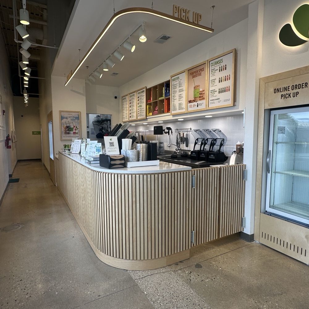 Pure Green - Interior - Juice Bars & Smoothies Near Me - Naperville, Illinois Pure Green - Interior - Juice Bars & Smoothies Near Me - Naperville, Illinois