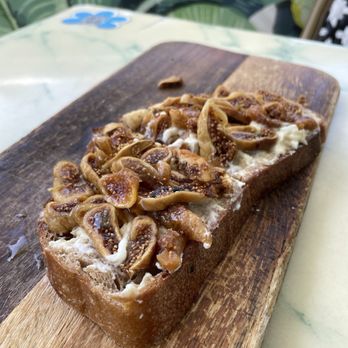 Blue Daisy - Figs and toast - Creperies Near Me - Santa Monica, California Blue Daisy - Figs and toast - Creperies Near Me - Santa Monica, California