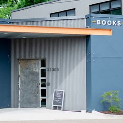 Road Less Traveled Books - Road Less Traveled Bookstore front