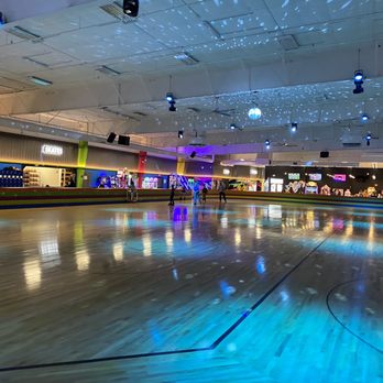 Piccadilly Palace - Rink floor - Skating Rinks Near Me - Union, Missouri
