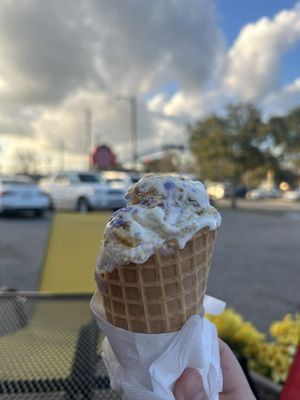 Cammie's Old Dutch Ice Cream Shoppe by null