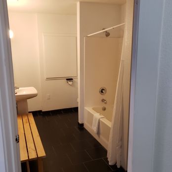 Atterdag Inn - Nice deep tub. - Hotels Near Me - Solvang, California Atterdag Inn - Nice deep tub. - Hotels Near Me - Solvang, California