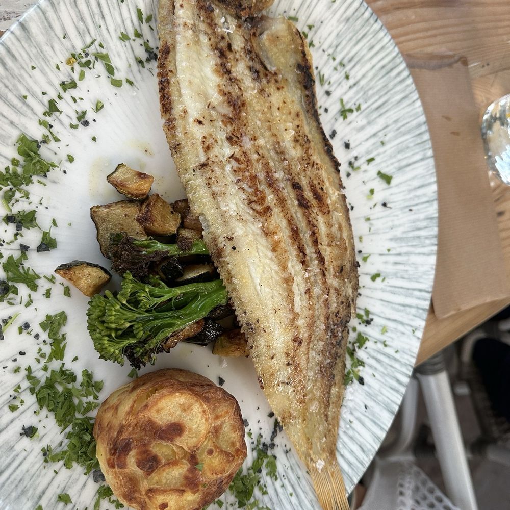 Algas - The fish! - American Near Me - Teulada, A Algas - The fish! - American Near Me - Teulada, A