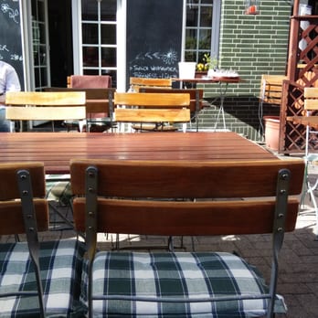 Blumenthaler - Schöner Biergarten - German Near Me - Cologne, NW