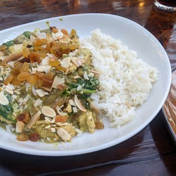 Drift Inn - Persian Fusion Rice Bowl - New American Near Me - Yachats, Oregon Drift Inn - Persian Fusion Rice Bowl - New American Near Me - Yachats, Oregon