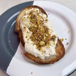 Babas on Meeting - Burrata toast