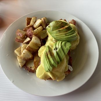 OUI Pancake N Eggs - Eggs benedict - American Near Me - Temecula, California