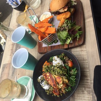 Q & Co - Cafes Near Me - Warners Bay, NSW