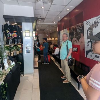 Max's Restaurant - Jersey City - Inside - Filipino Near Me - Jersey City, New Jersey Max's Restaurant - Jersey City - Inside - Filipino Near Me - Jersey City, New Jersey