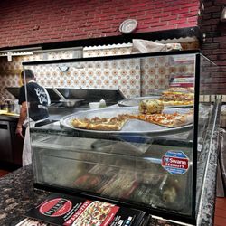 Baldwin Pizzeria - Lots of slices to choose from