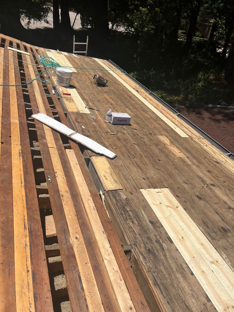 Slide of Roofin Services