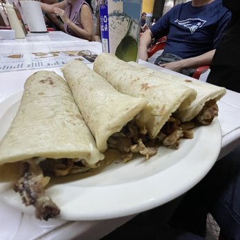 Lajam Tacos Arabes - Tacos Near Me - Cancún, ROO Lajam Tacos Arabes - Tacos Near Me - Cancún, ROO
