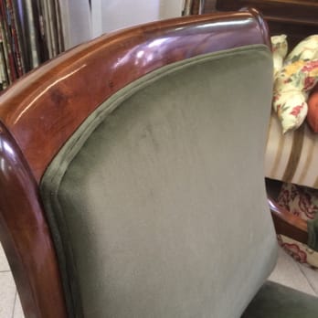 Tapicería Royamo - Detalle de doble vivo en sillón tapizado con tejido Rebecca. - Home Decor Near Me - Seville, SE Tapicería Royamo - Detalle de doble vivo en sillón tapizado con tejido Rebecca. - Home Decor Near Me - Seville, SE