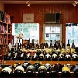 Bedford Wine Merchants - Picture of shop