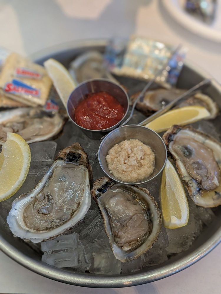 Food from Bleu Wave seafood & Pho