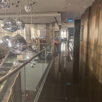 Air Canada Signature Suite - Entrance from elevator - Airport Lounges Near Me - Richmond, British Columbia