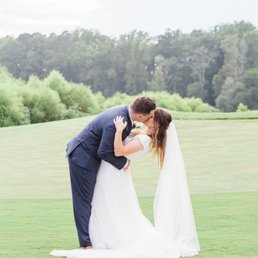 Absolutely perfect venue for a wedding luncheon that we had to downsize due to Covid.  Katriel Abbott Photgraphy.