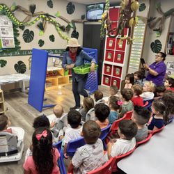 Rising Stars Bilingual Learning Center - Farm Day