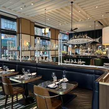 Del Mar - Inside - Spanish Near Me - Washington, DC, District of Columbia Del Mar - Inside - Spanish Near Me - Washington, DC, District of Columbia
