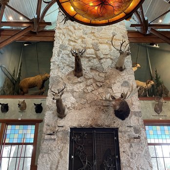 Bass Pro Shops - Outdoor Gear Near Me - Dania, Florida