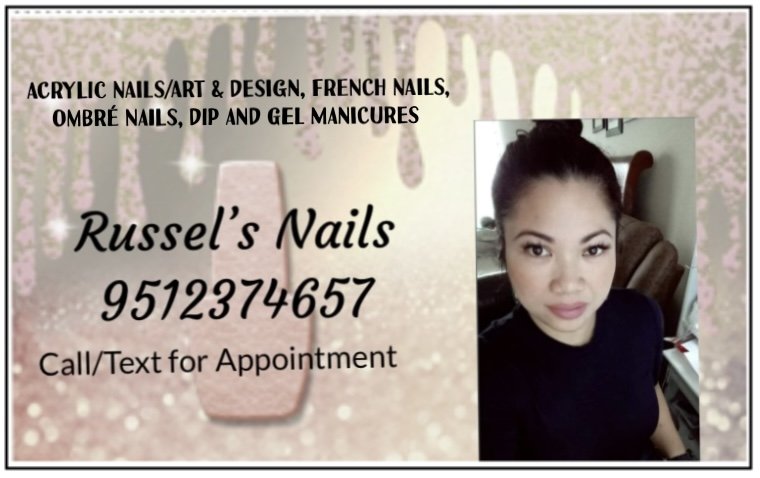 Russel's Nails Logo