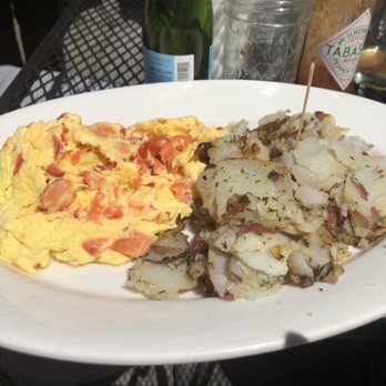 Calico Cupboard Cafe And Bakery - La Conner - Smoked salmon omelette and potatoes. - Bakeries Near Me - La Conner, Washington Calico Cupboard Cafe And Bakery - La Conner - Smoked salmon omelette and potatoes. - Bakeries Near Me - La Conner, Washington