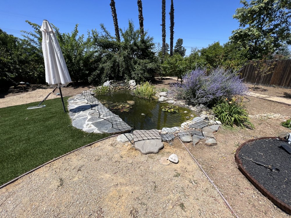 Mesh fence installation example 1