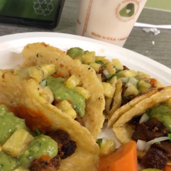 Carmelo's Tacos - Al pastor tacos and horchata - Tacos Near Me - Seattle, Washington Carmelo's Tacos - Al pastor tacos and horchata - Tacos Near Me - Seattle, Washington