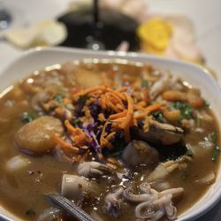 Merlion - Basil seafood.  Shrimp, scallops, calamari, muscles and crawfish.