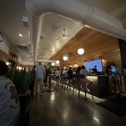 Chomp Kitchen & Drinks - The bar