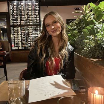 Twenty First - American Near Me - Nashville, Tennessee