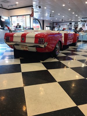 Tracey's Diner by null